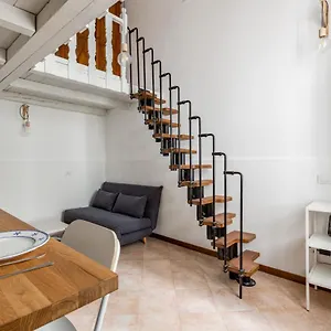 new-studio-apt-700m-from-corso-lodi.it-lombardy.com/